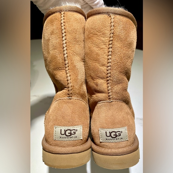 UGG Genuine Sheepskin Ankle boots, Camel, Size 6 - Picture 3 of 11